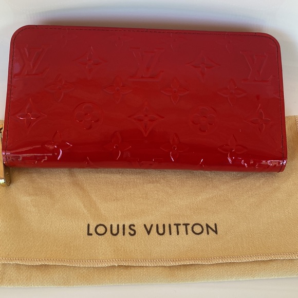 Authentic Louis Vuitton Wallet Zippy Zip around Vernis Date code SP3190 - Picture 3 of 12